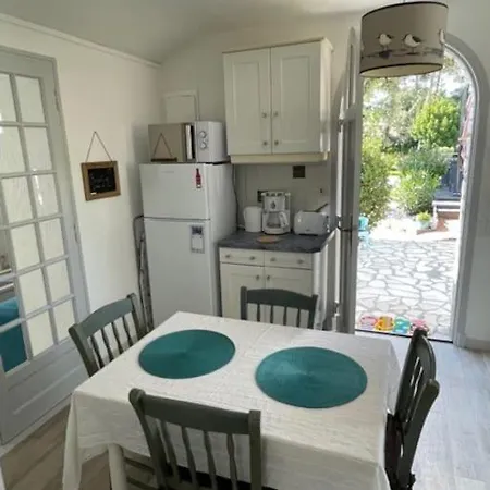 Casa vacanze Adorable Petite Maison à 400m De La Mer Saint-Georges-de-Didonne