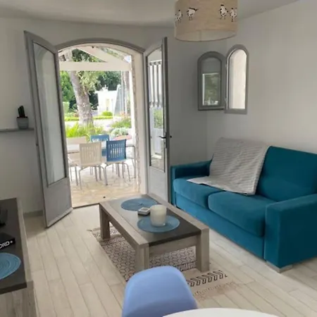 Adorable Petite Maison à 400m De La Mer Casa vacanze Saint-Georges-de-Didonne