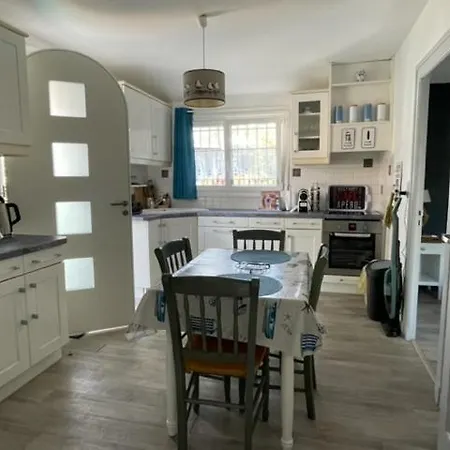 Adorable Petite Maison à 400m De La Mer Casa vacanze