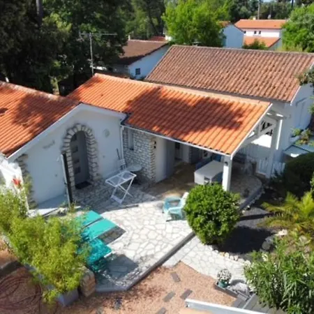 Adorable Petite Maison à 400m De La Mer Casa vacanze Saint-Georges-de-Didonne